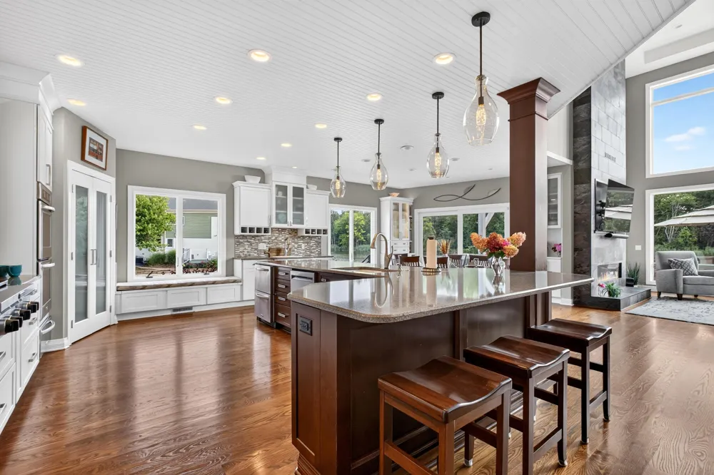 2545 Bay Pointe Drive St. Joseph, MI 49085