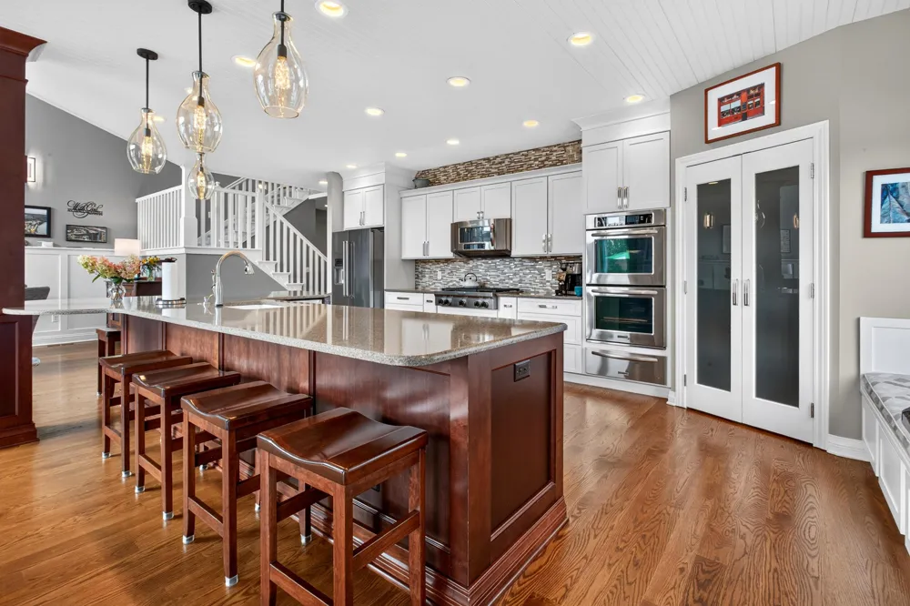 2545 Bay Pointe Drive St. Joseph, MI 49085
