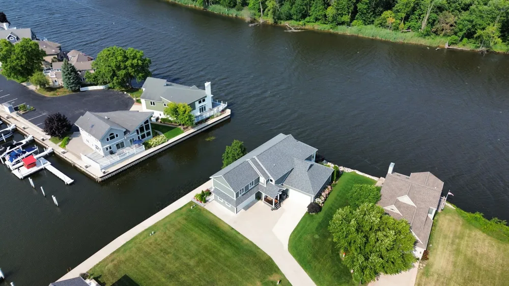2545 Bay Pointe Drive St. Joseph, MI 49085