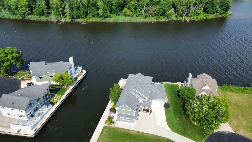 2545 Bay Pointe Drive St. Joseph, MI 49085