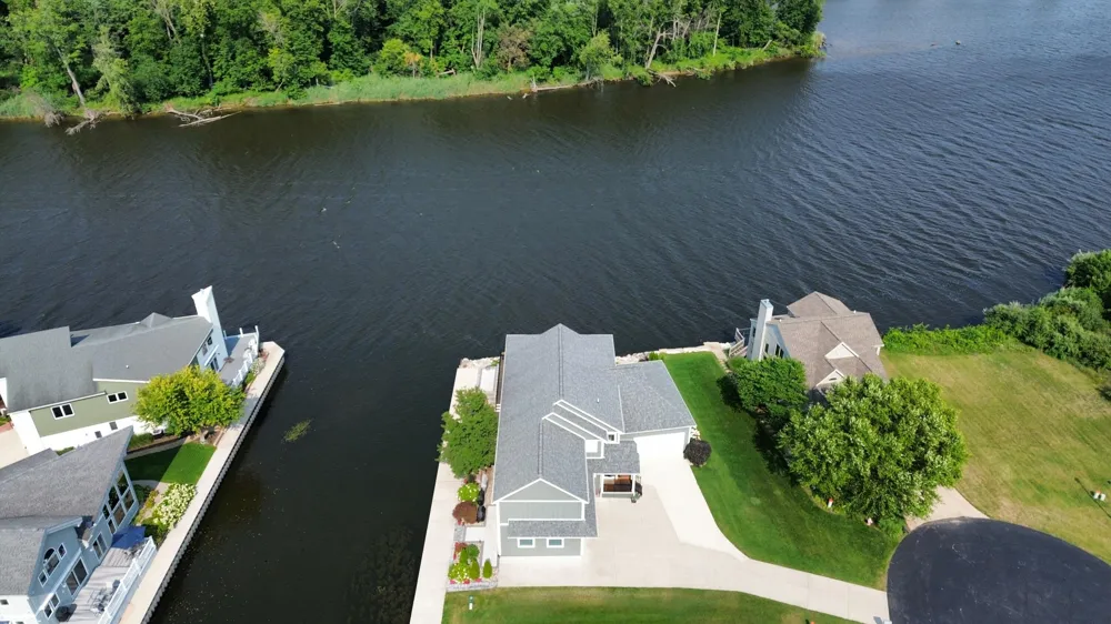 2545 Bay Pointe Drive St. Joseph, MI 49085