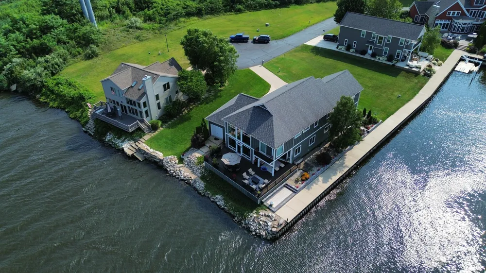 2545 Bay Pointe Drive St. Joseph, MI 49085