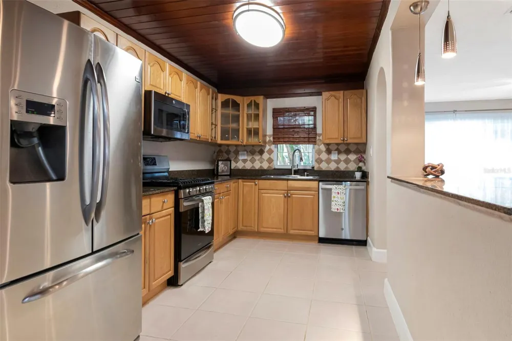 311 GOMEZ AVENUE Tampa, FL 33609