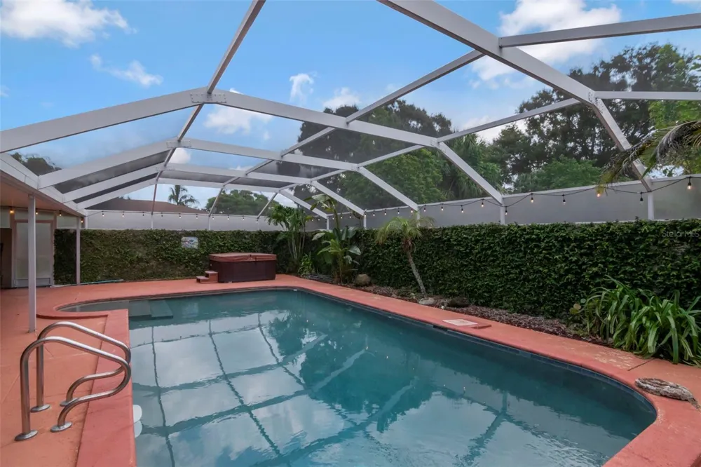 311 GOMEZ AVENUE Tampa, FL 33609