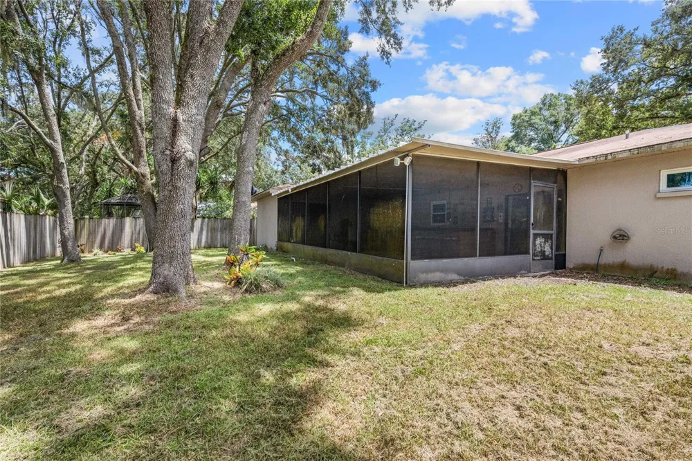 2423 FORREST CREST CIR Lutz, FL 33549