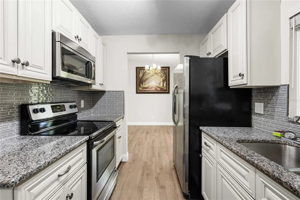 2423 FORREST CREST CIR Lutz, FL 33549