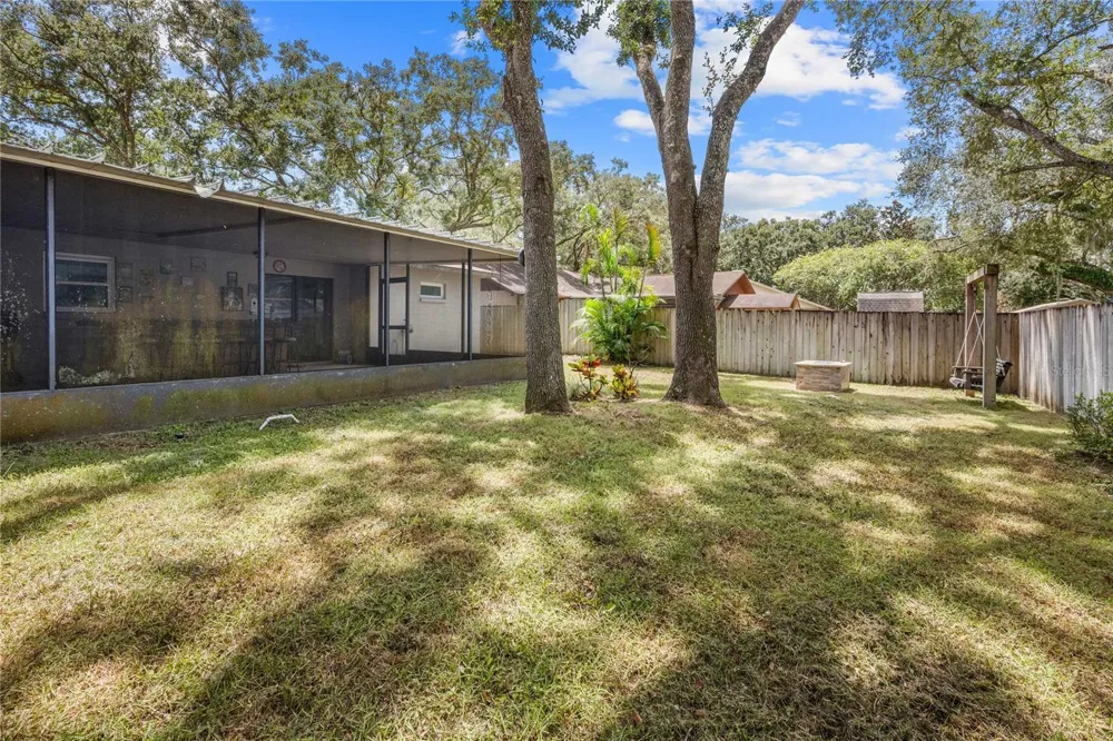 2423 FORREST CREST CIR Lutz, FL 33549