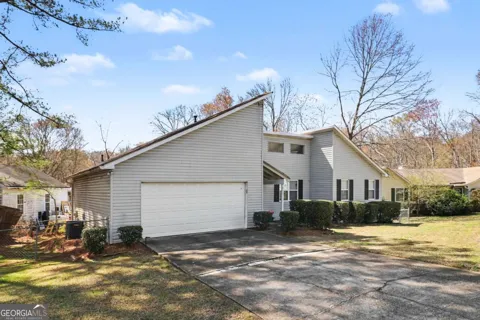 632 Woodknoll CT