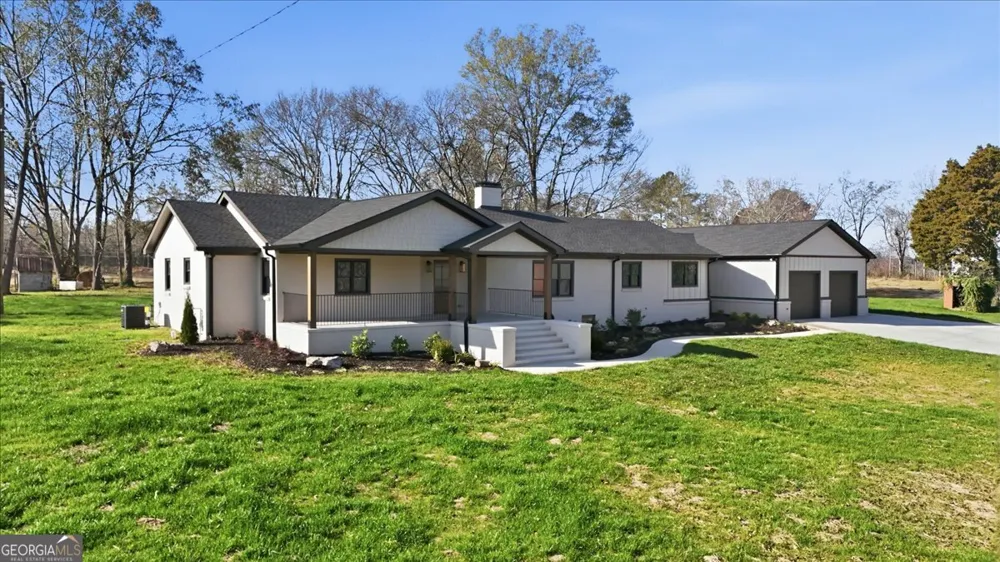 32 Church ST Taylorsville, GA 30178