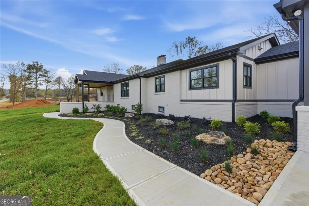 32 Church ST Taylorsville, GA 30178