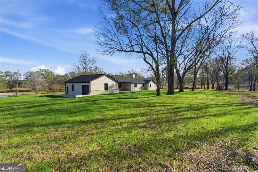 32 Church ST Taylorsville, GA 30178