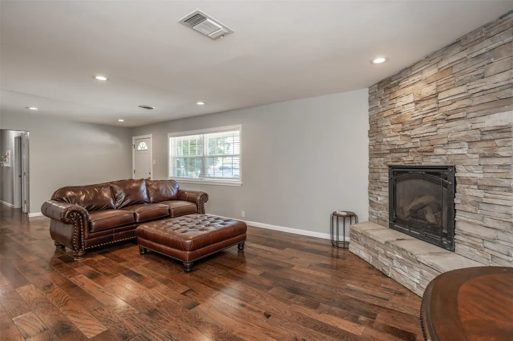 1634 Old Denton Road Gainesville, TX 76240