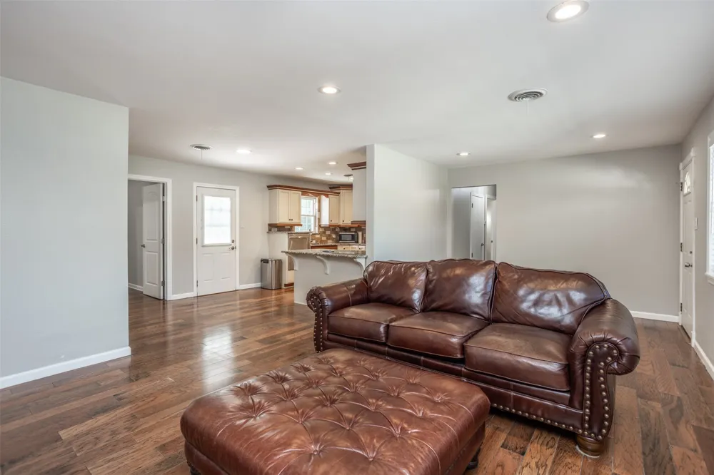 1634 Old Denton Road Gainesville, TX 76240