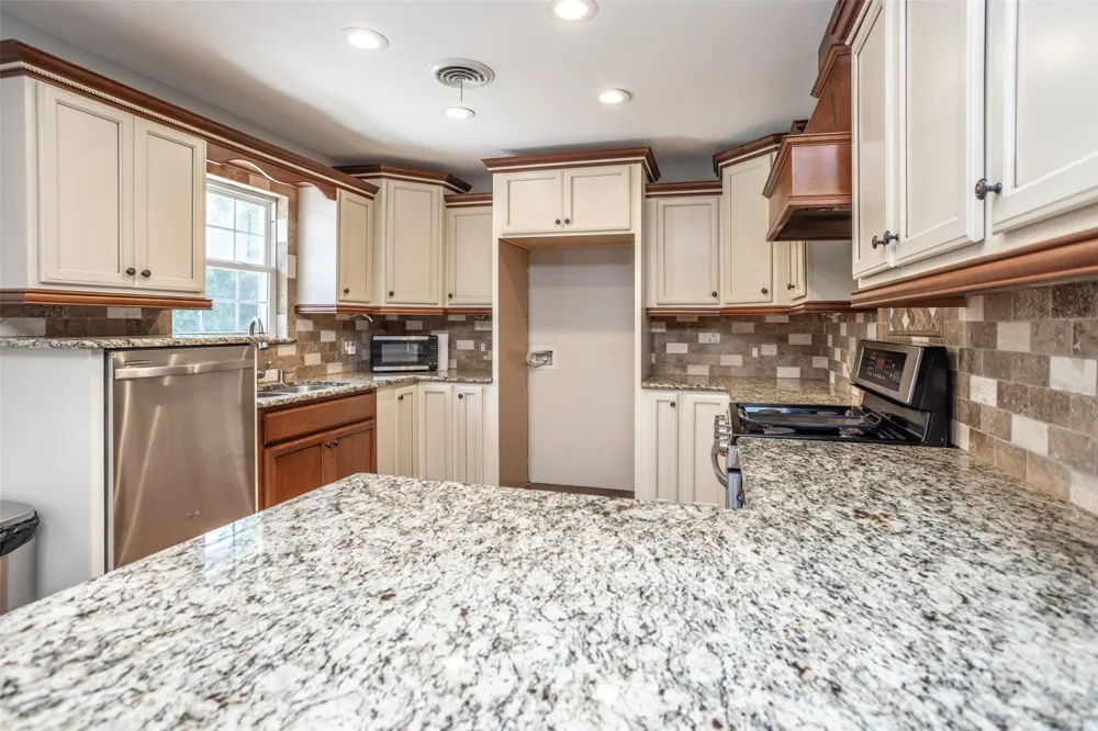 1634 Old Denton Road Gainesville, TX 76240
