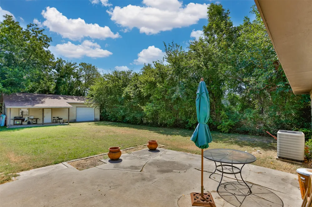 1634 Old Denton Road Gainesville, TX 76240