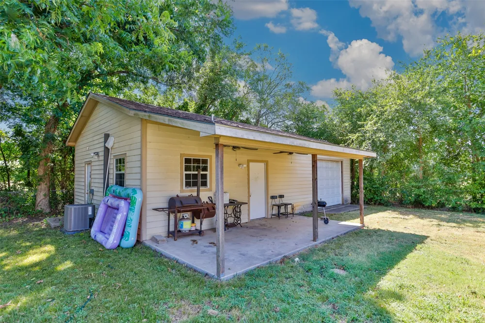 1634 Old Denton Road Gainesville, TX 76240