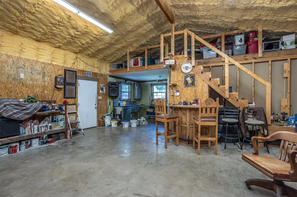 1634 Old Denton Road Gainesville, TX 76240