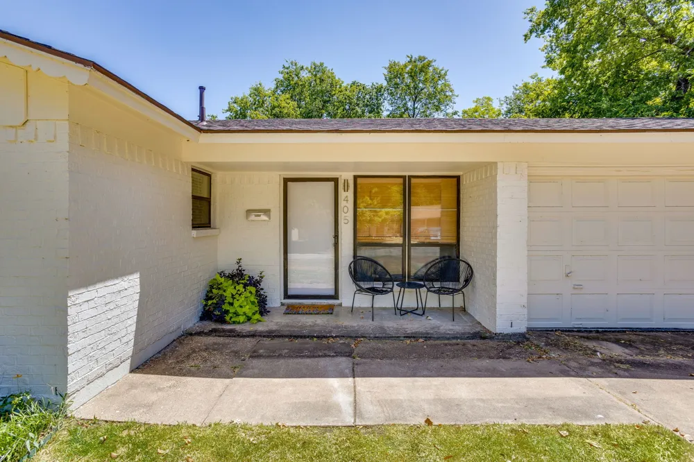 405 Lena Lane Burleson, TX 76028