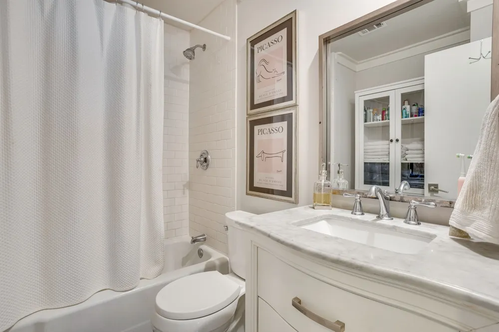 405 Lena Lane Burleson, TX 76028
