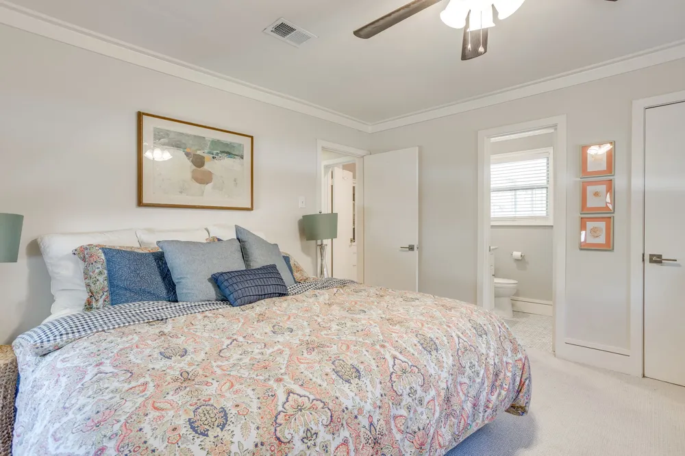 405 Lena Lane Burleson, TX 76028