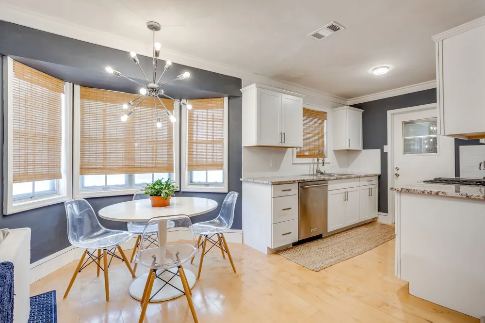 405 Lena Lane Burleson, TX 76028