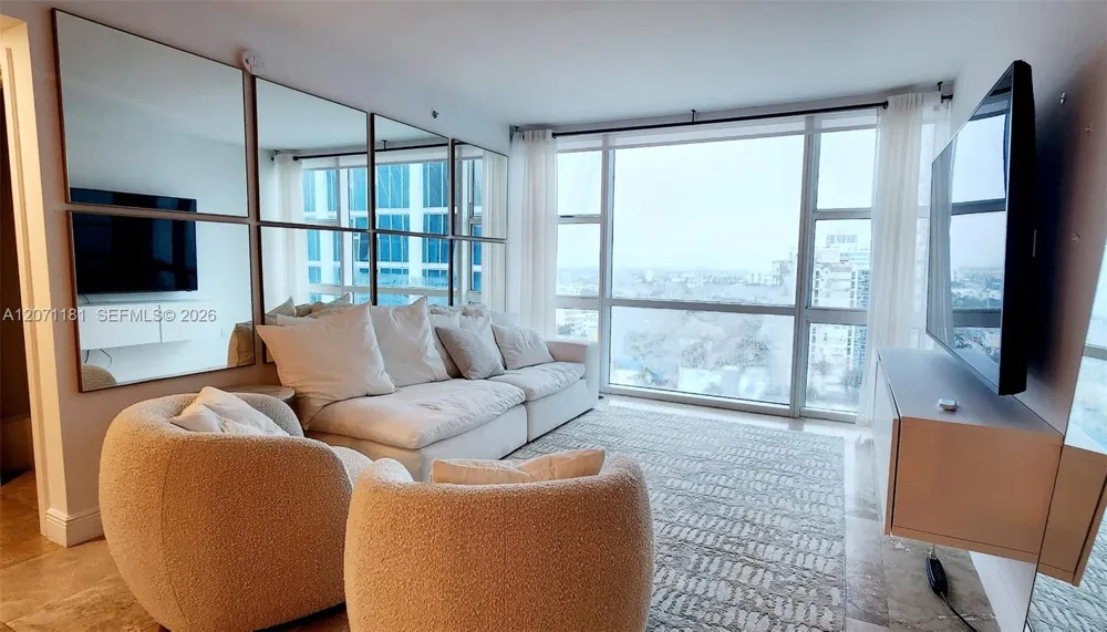 6801 Collins Ave #LPH05 Miami Beach, FL 33141