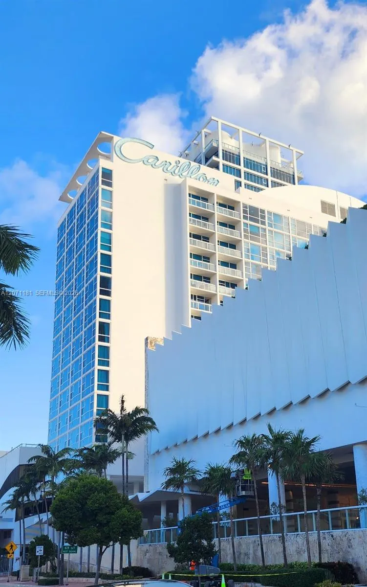 6801 Collins Ave #LPH05 Miami Beach, FL 33141