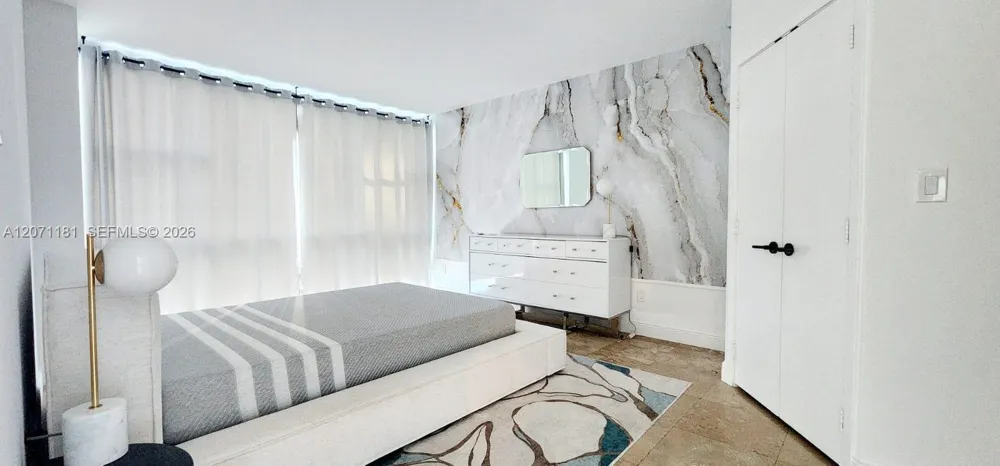 6801 Collins Ave #LPH05 Miami Beach, FL 33141
