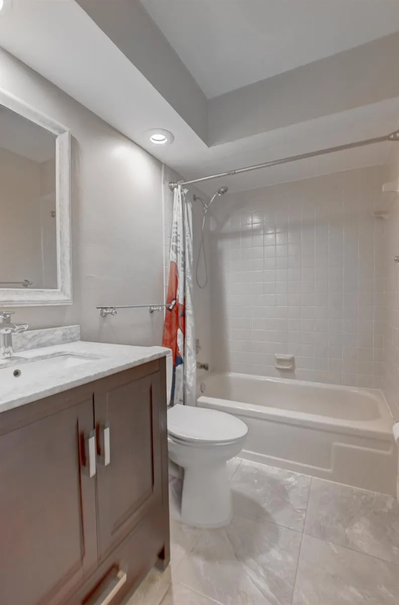 6165 BELLEZA LANE Boca Raton, FL 33433