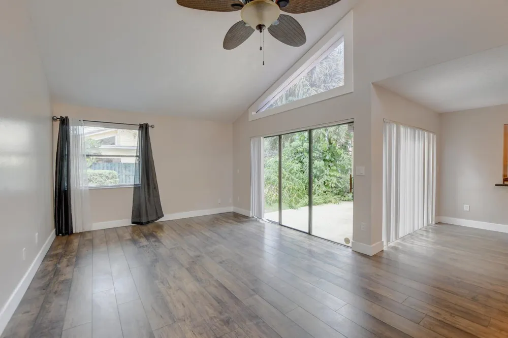 6165 BELLEZA LANE Boca Raton, FL 33433