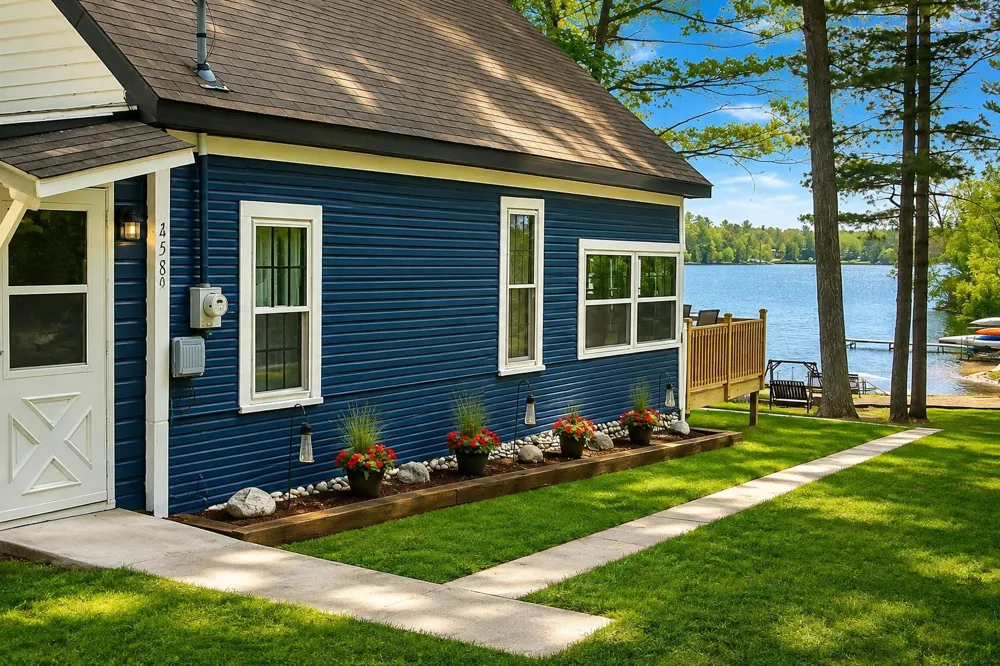 4256 North Spider Lake Road East Bay Township, MI 49696
