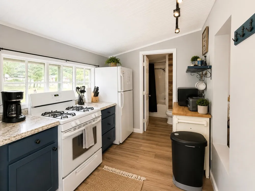 4256 North Spider Lake Road East Bay Township, MI 49696