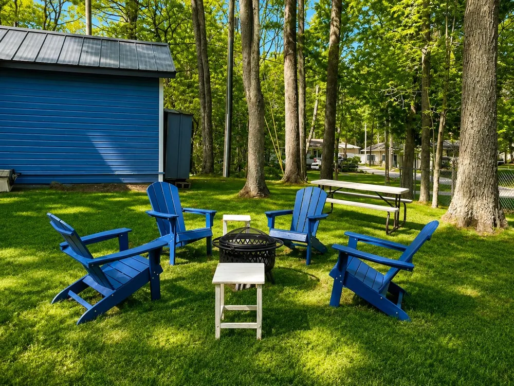 4256 North Spider Lake Road East Bay Township, MI 49696