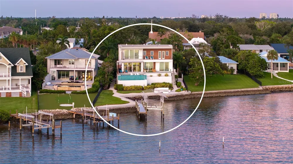 907 35TH AVENUE DRIVE W Palmetto, FL 34221