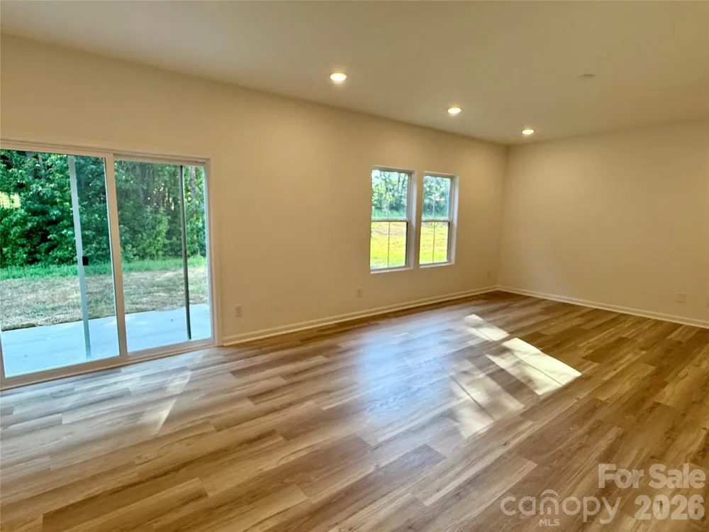1570 Solitude Court Kannapolis, NC 28081