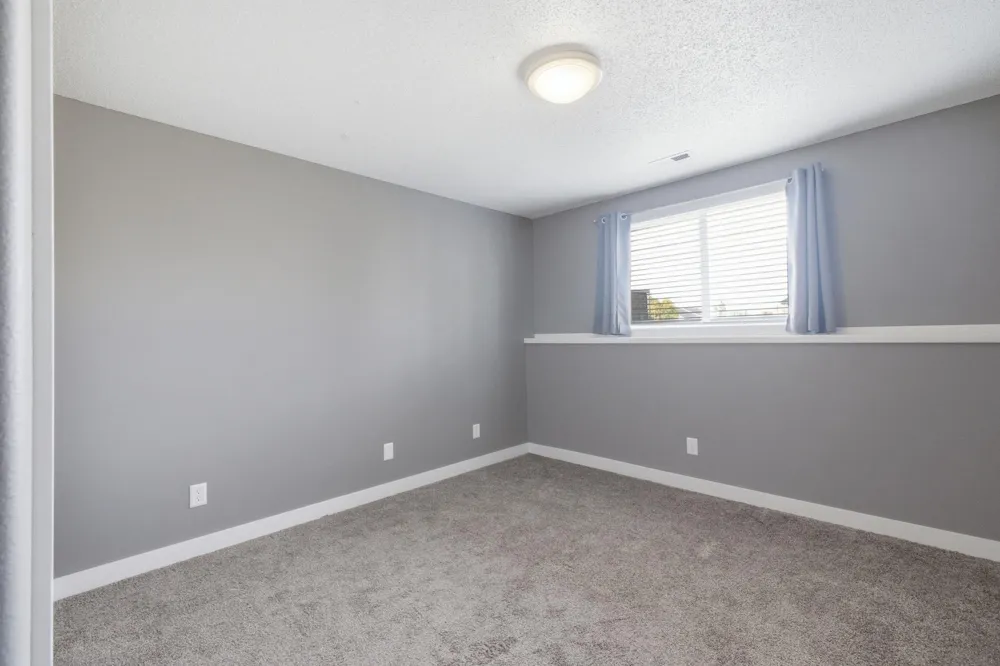 812 34th Avenue W West Fargo, ND 58078