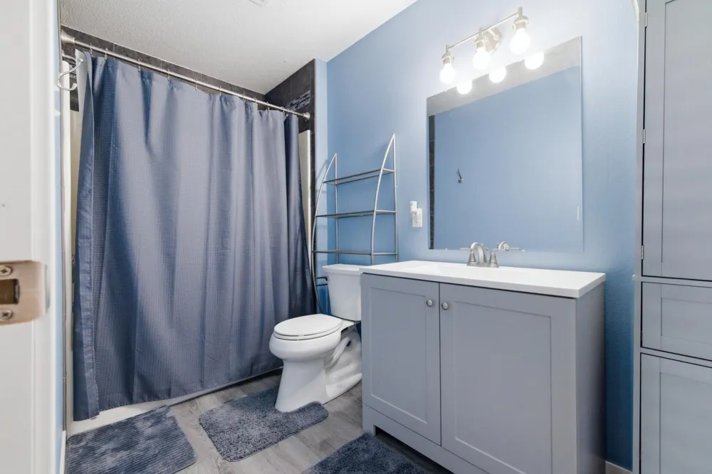 812 34th Avenue W West Fargo, ND 58078