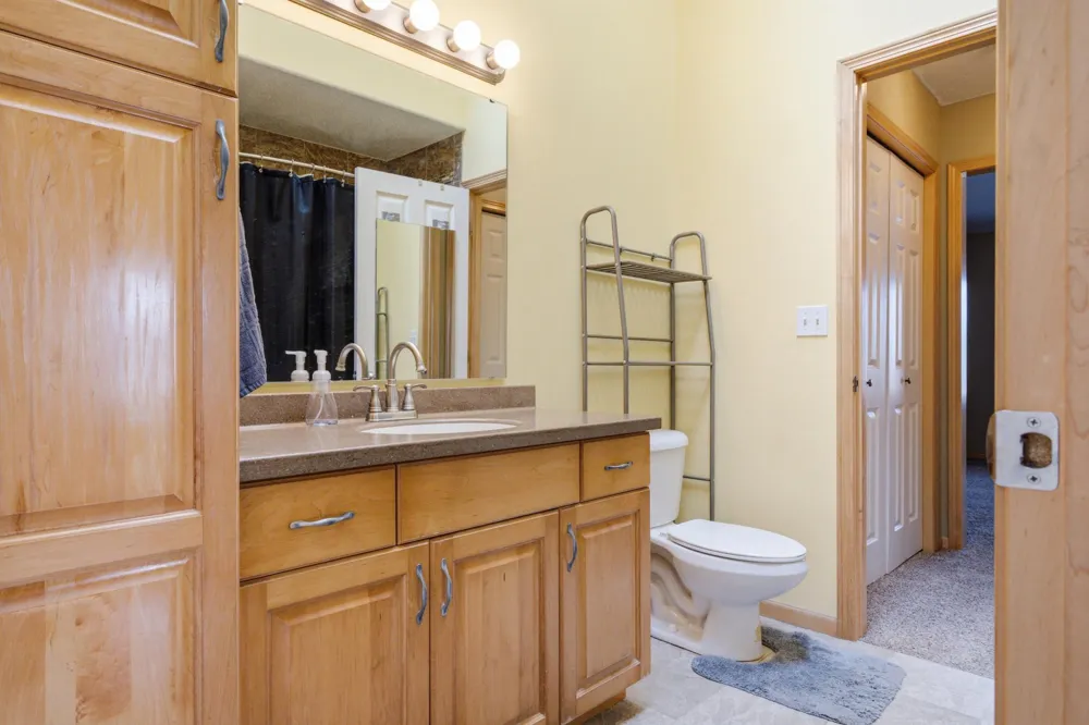 812 34th Avenue W West Fargo, ND 58078