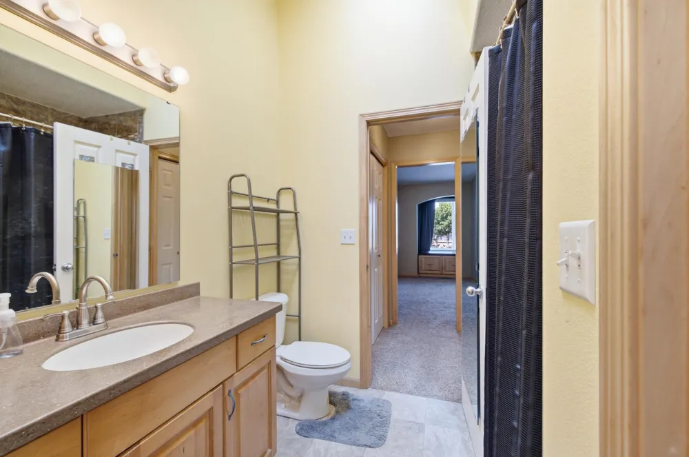 812 34th Avenue W West Fargo, ND 58078