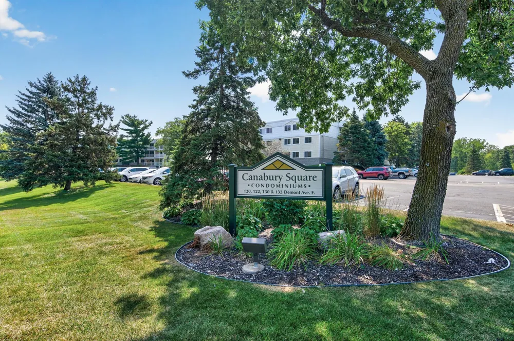 122 Demont Avenue E #362 Little Canada, MN 55117