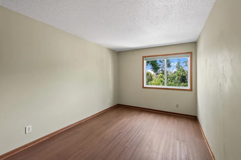 122 Demont Avenue E #362 Little Canada, MN 55117