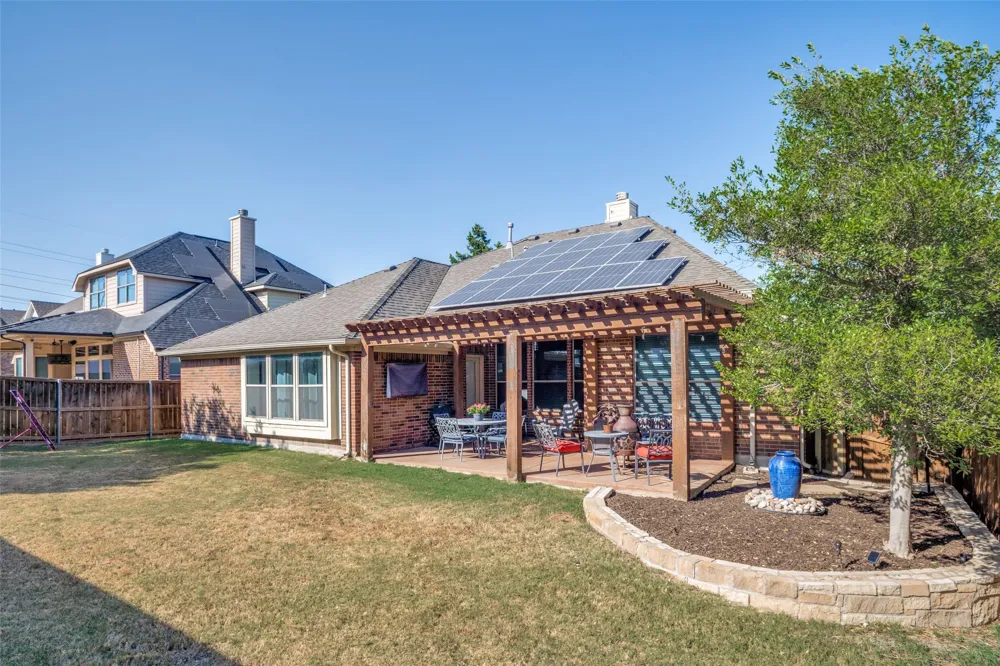 443 Brighton Street Roanoke, TX 76262