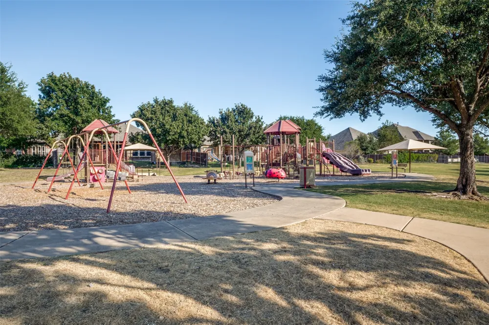 443 Brighton Street Roanoke, TX 76262