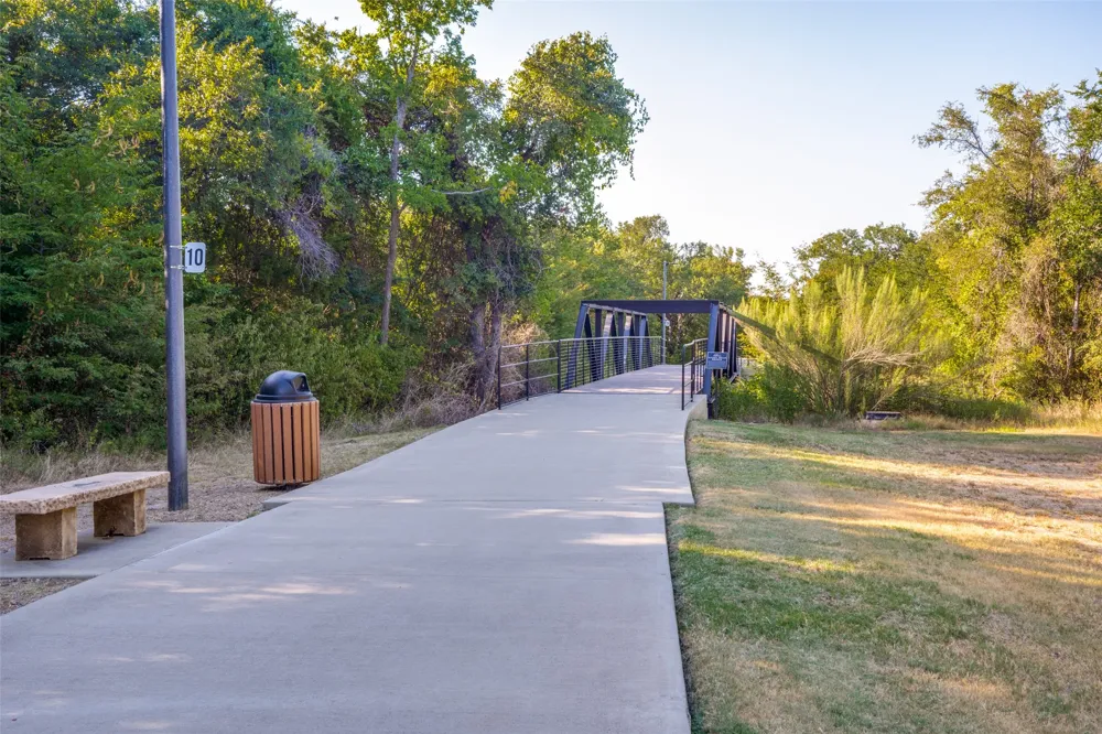 443 Brighton Street Roanoke, TX 76262
