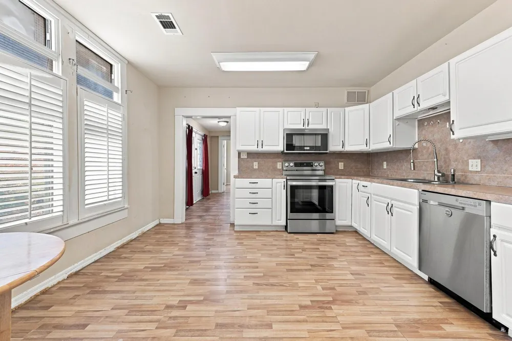600 W Munson Street Denison, TX 75020