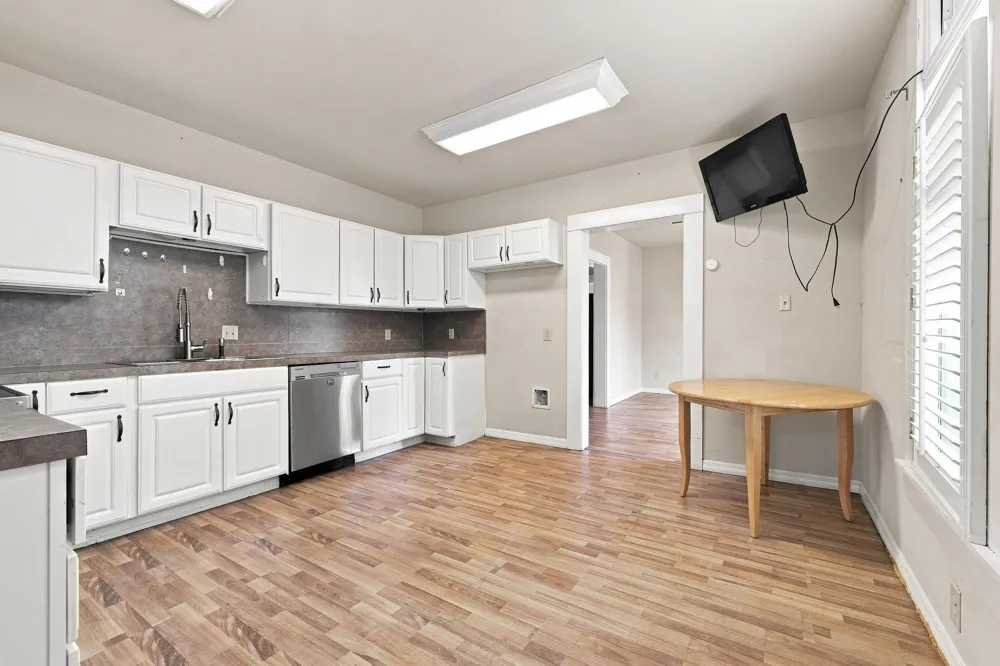 600 W Munson Street Denison, TX 75020