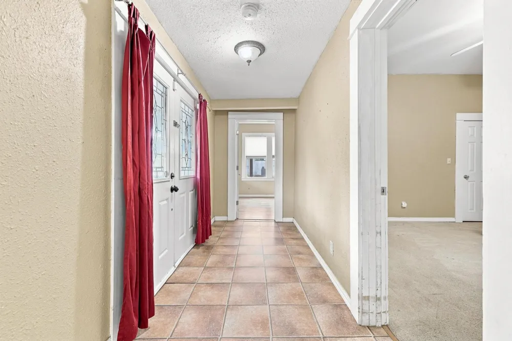 600 W Munson Street Denison, TX 75020