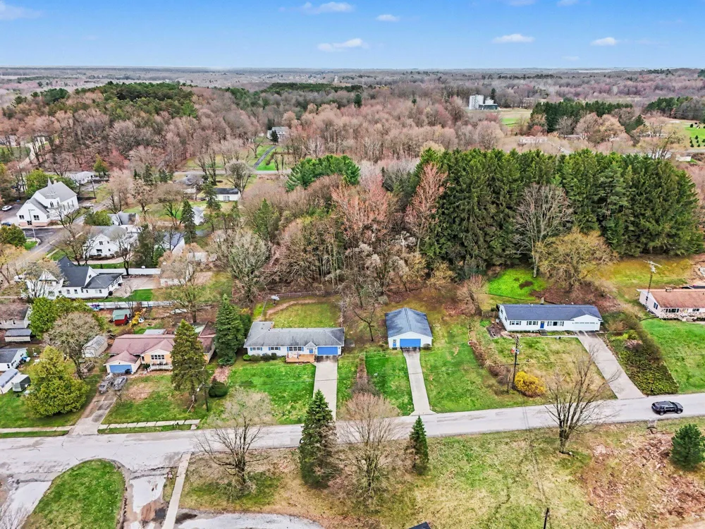 2739 Hillcrest Drive New Era, MI 49446