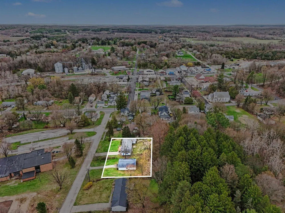 2739 Hillcrest Drive New Era, MI 49446