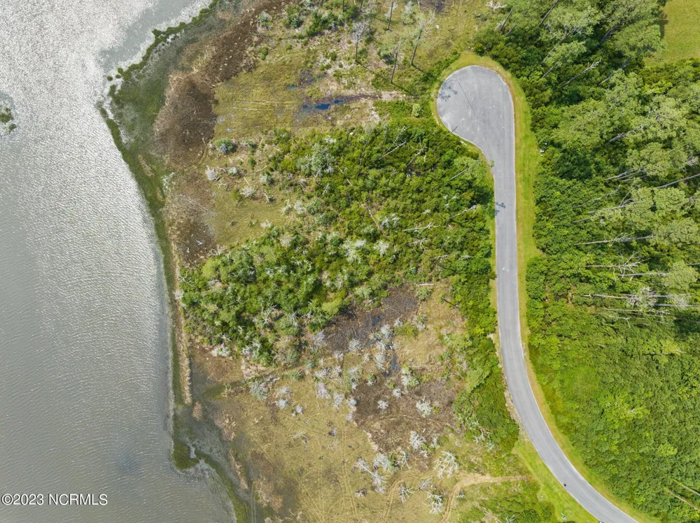 211 Leeward Lane Beaufort, NC 28516
